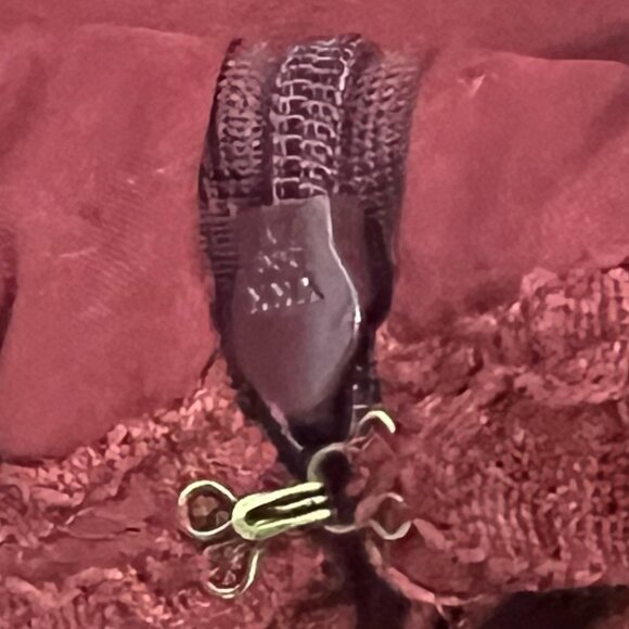 🍷 Madewell Burgundy Lace Skirt Size 8 - Picture 7 of 9